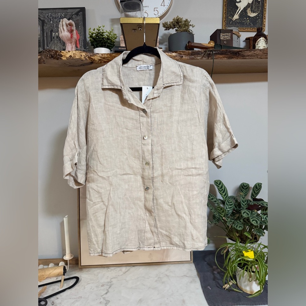 NWT Linen Top With Mother of Pearl Buttons and Brown Threading - L/XL - Italy